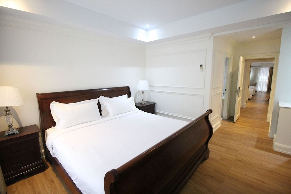 undefined Sasha House 6