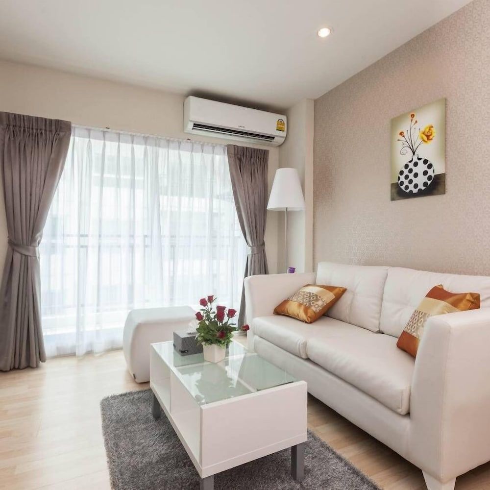 1 Bedroom with kitchenette