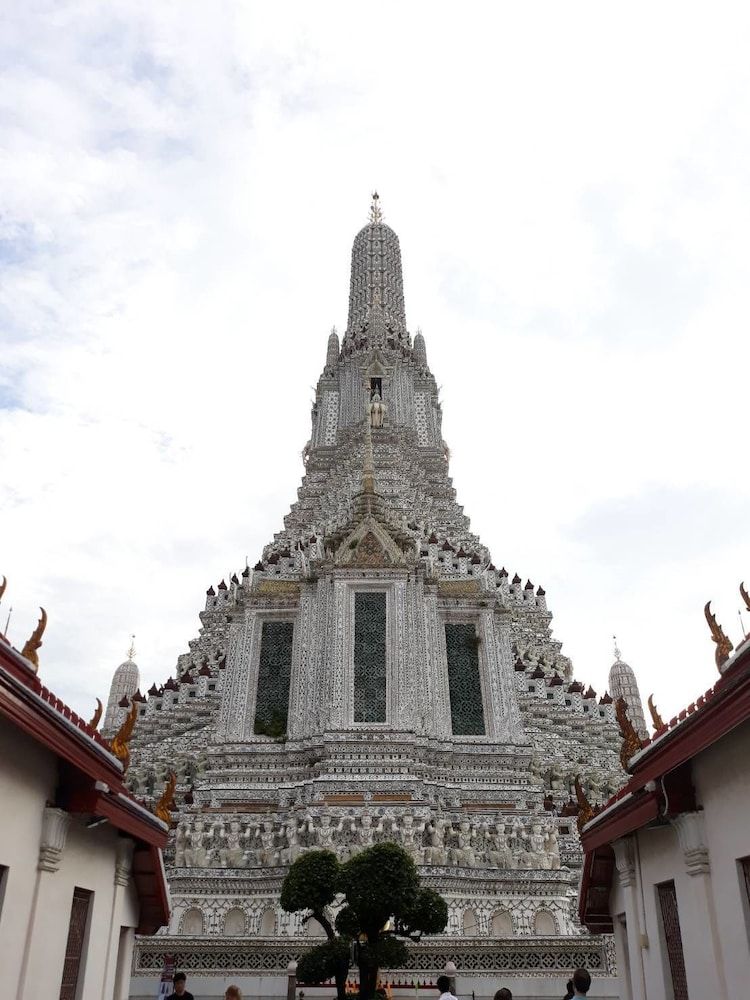 undefined Merge Hostel 9