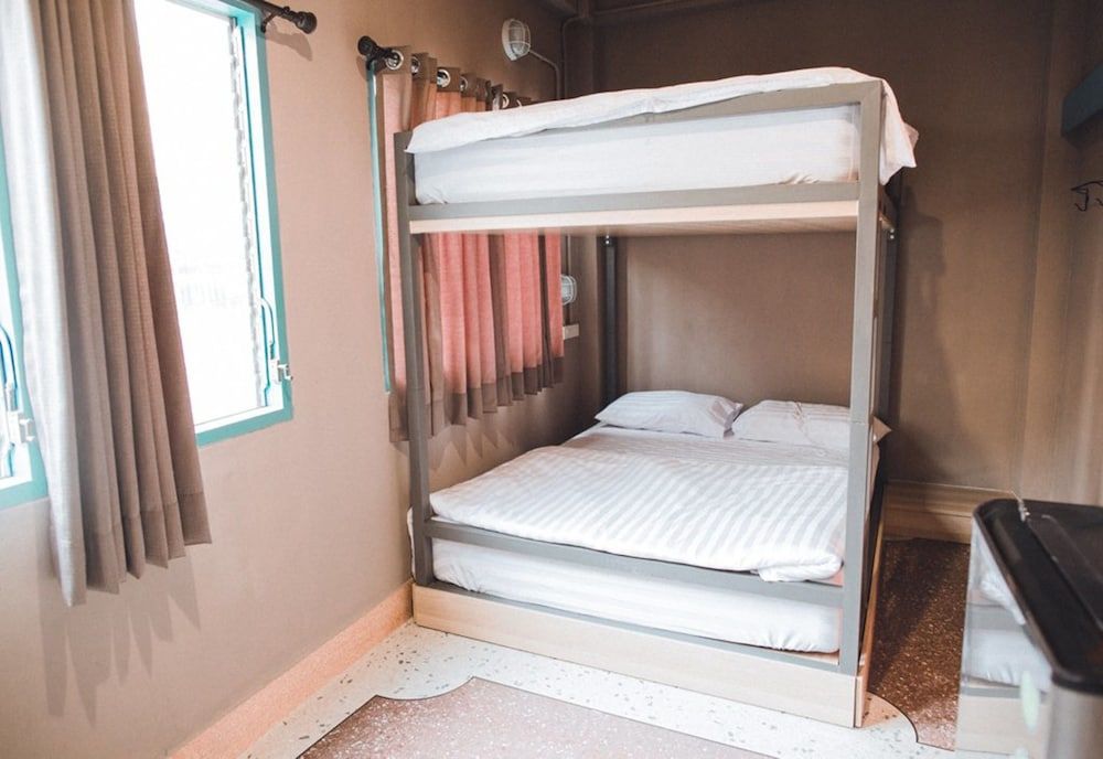 undefined Merge Hostel 10