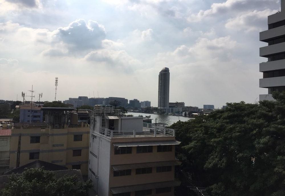 Red Door Standard Double Room 4