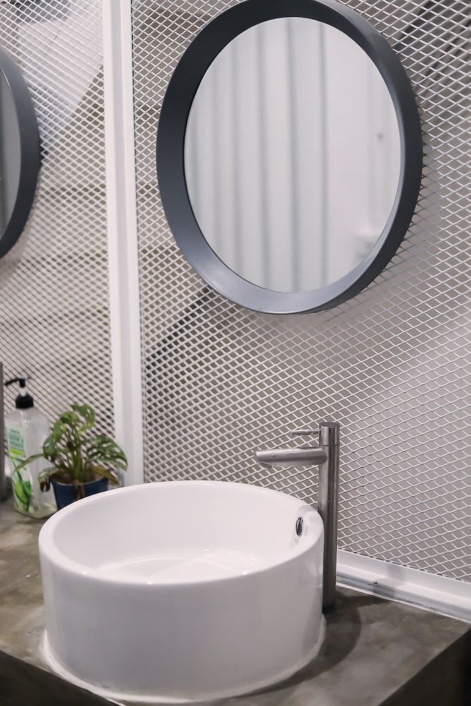 undefined Local Time Bangkok - Hostel 6