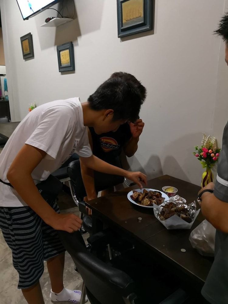 undefined Feel Like Home Dormitory - Hostel 7