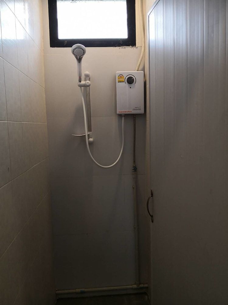 Feel Like Home Dormitory - Hostel 8-Bed Mixed Dormitory 19