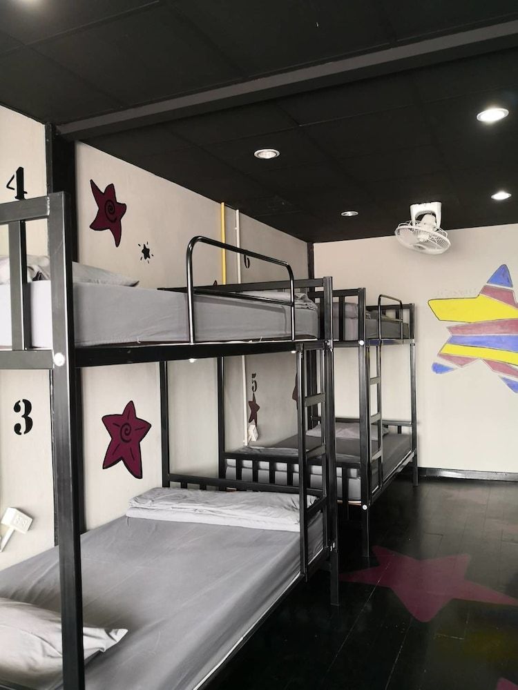 Feel Like Home Dormitory - Hostel 8-Bed Mixed Dormitory 22