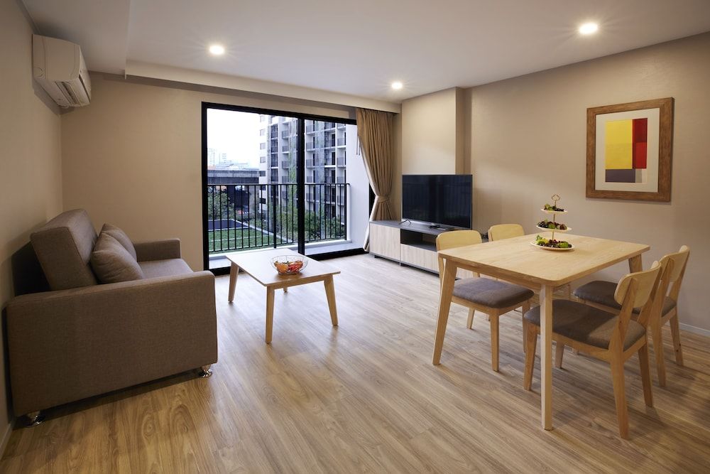 Floral · Blossom Sathorn Hospitality Bangkok Family Room 6