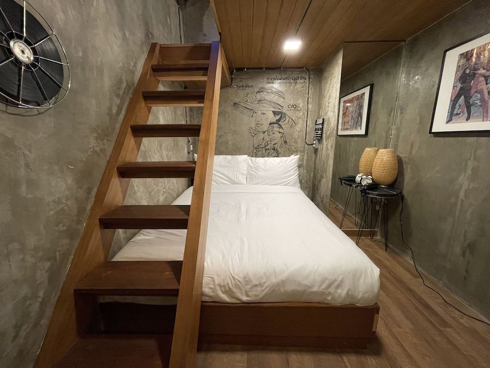 undefined Central Old Town Cottage 3