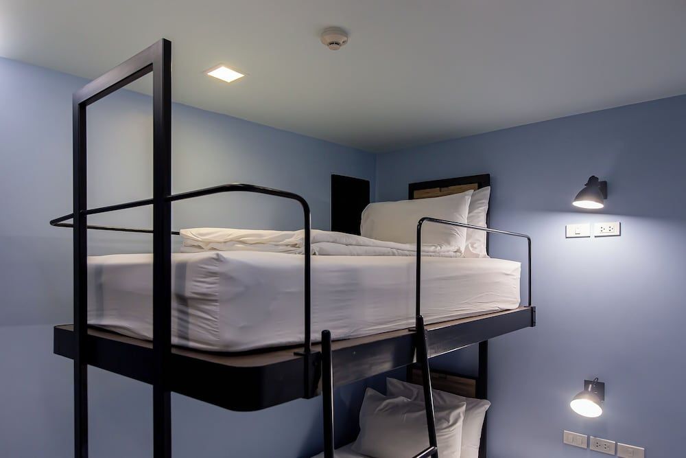 Simply Sleep Hostel Simply Twin Room no Window 5