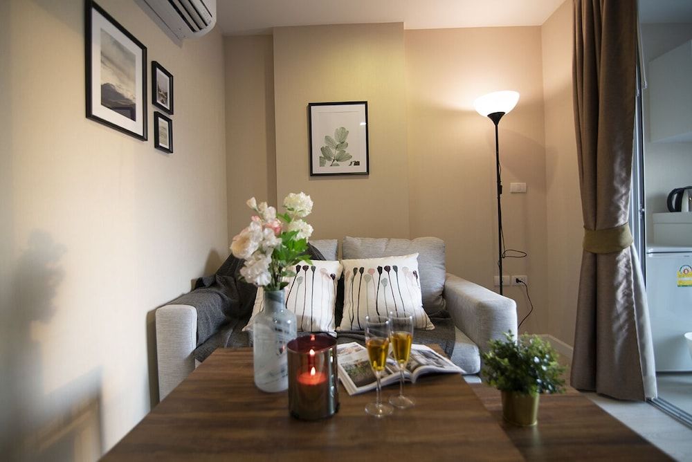 Near BK University Quiet Condo in Rama4 bkb130 Comfort Apartment 2