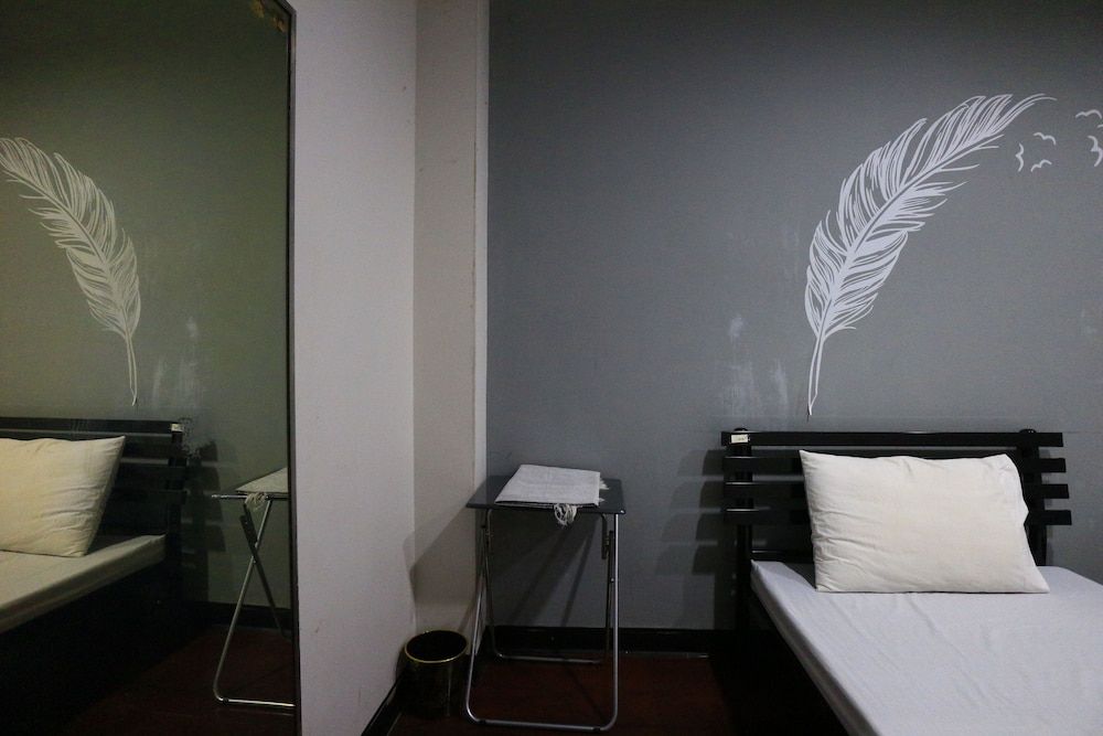 M House Hostel Standard Twin Room 6