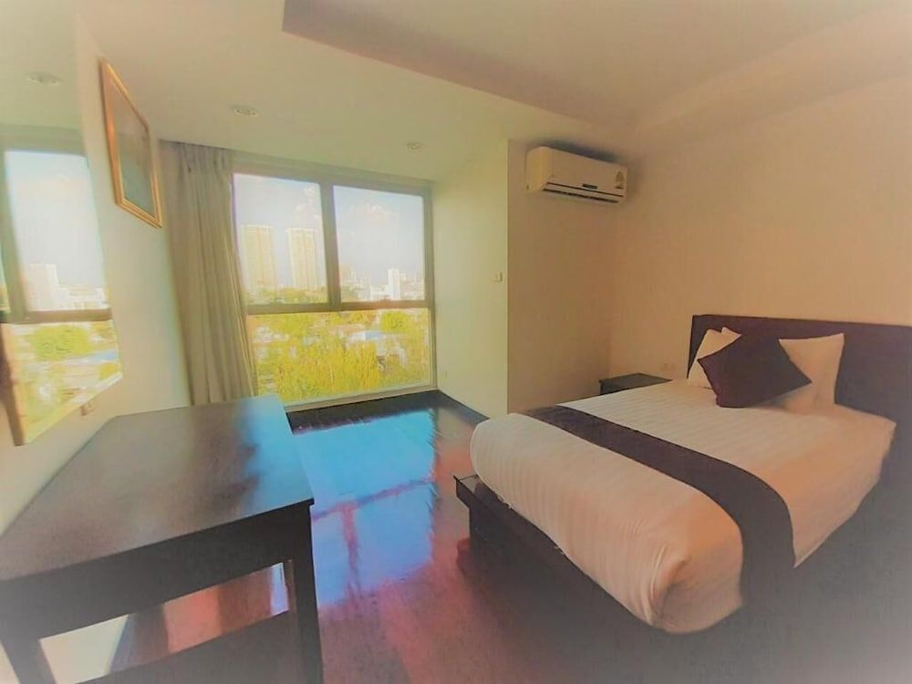 Nice Residence Hotel Bangkok Family Suite 5