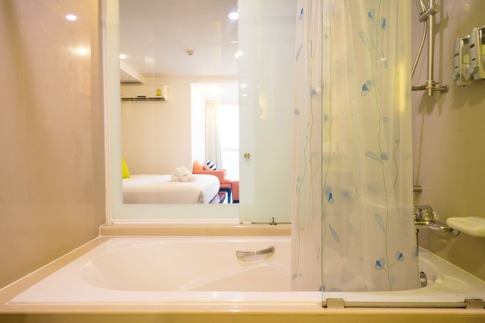 Nice Residence Hotel Bangkok Family Suite 7