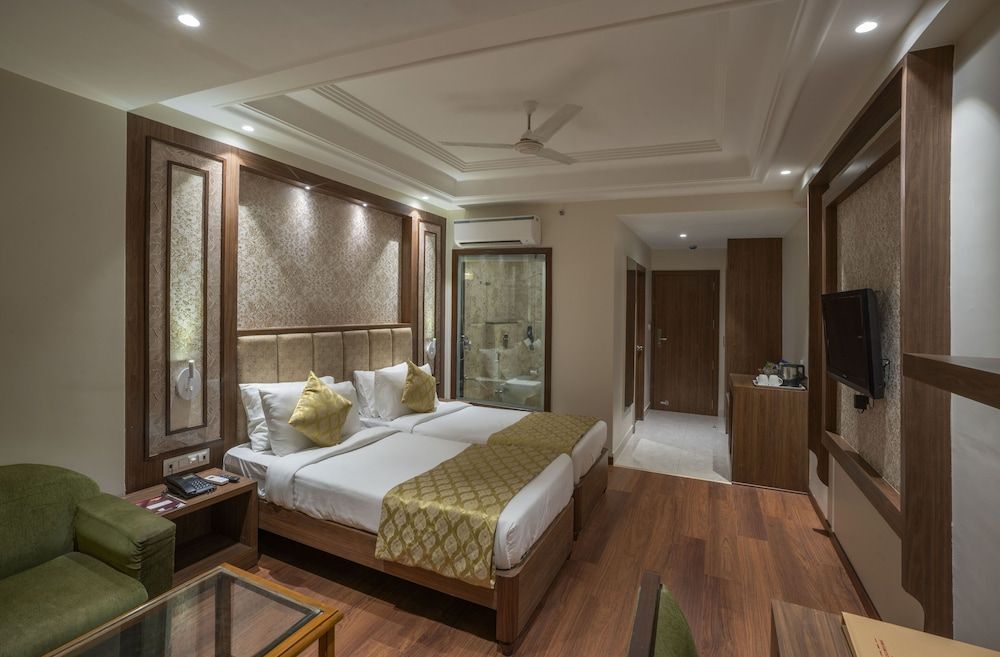 SHRI RAM EXCELLENCY Deluxe Room