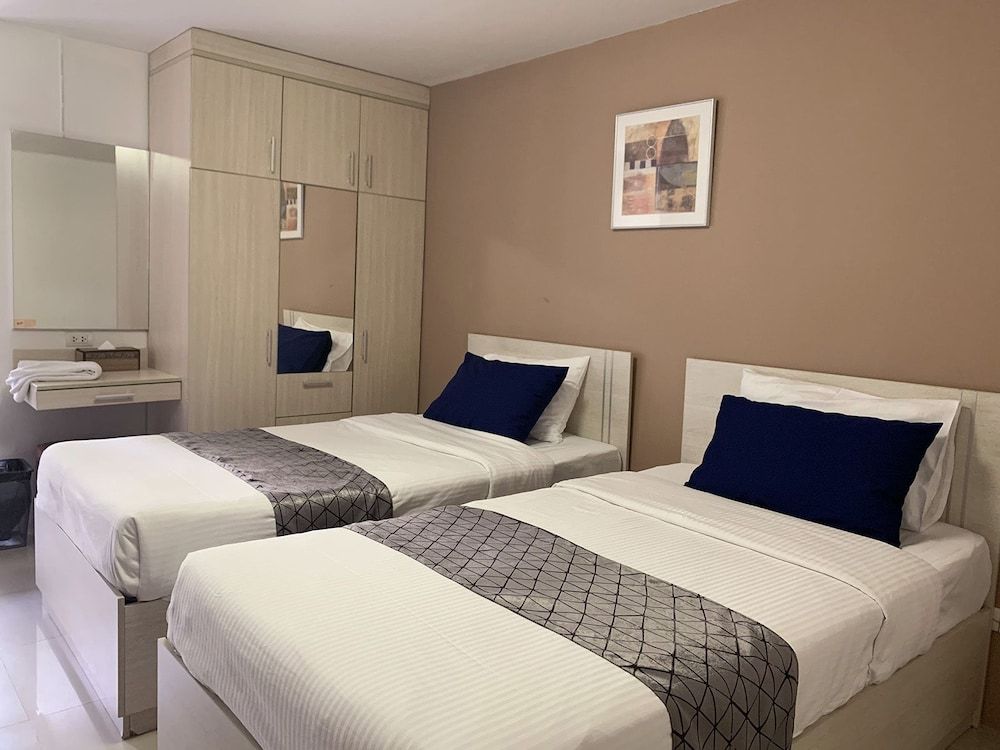 undefined Krongthong Mansion & Hotel 7