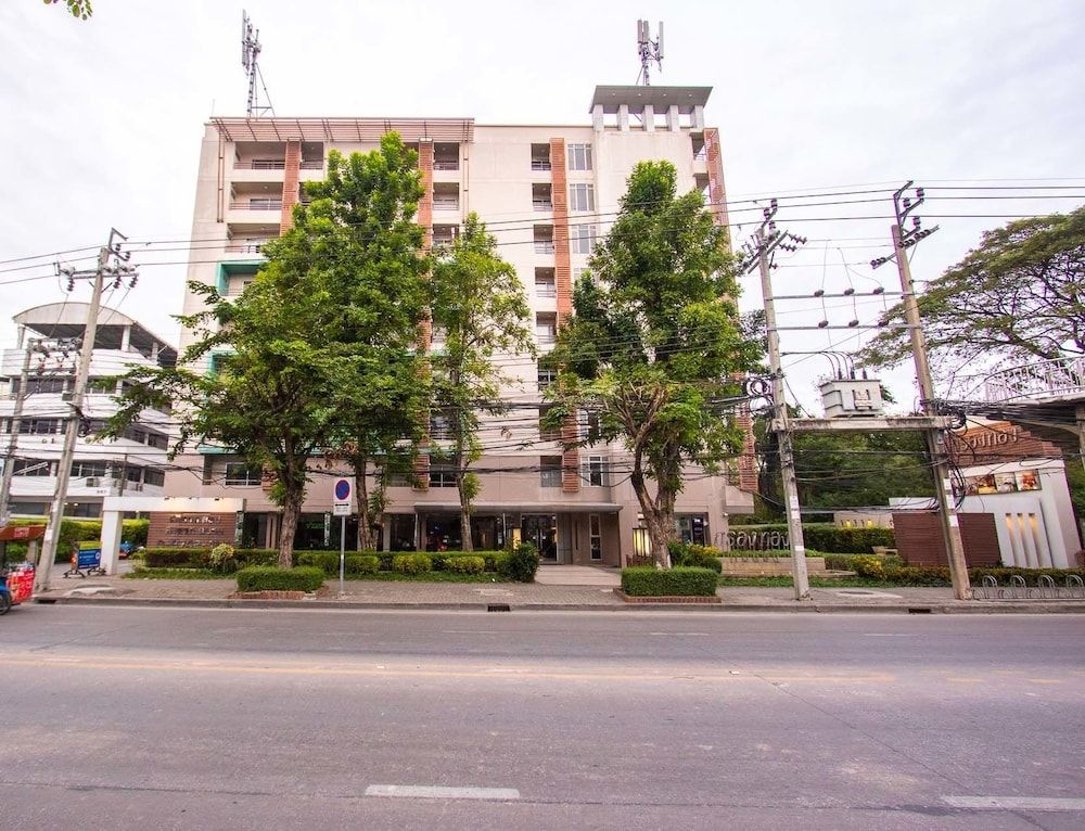 undefined Krongthong Mansion & Hotel