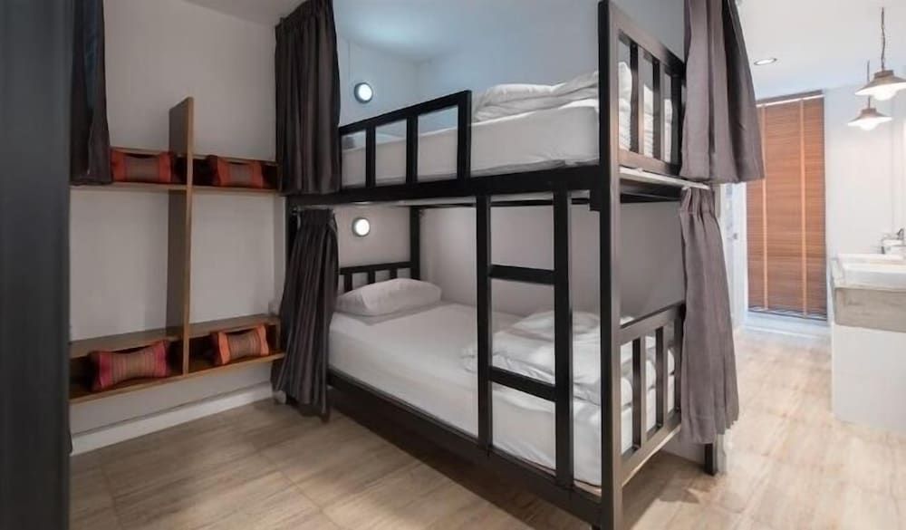 undefined Pillow Pillow House Sukhumvit-Rama4 9