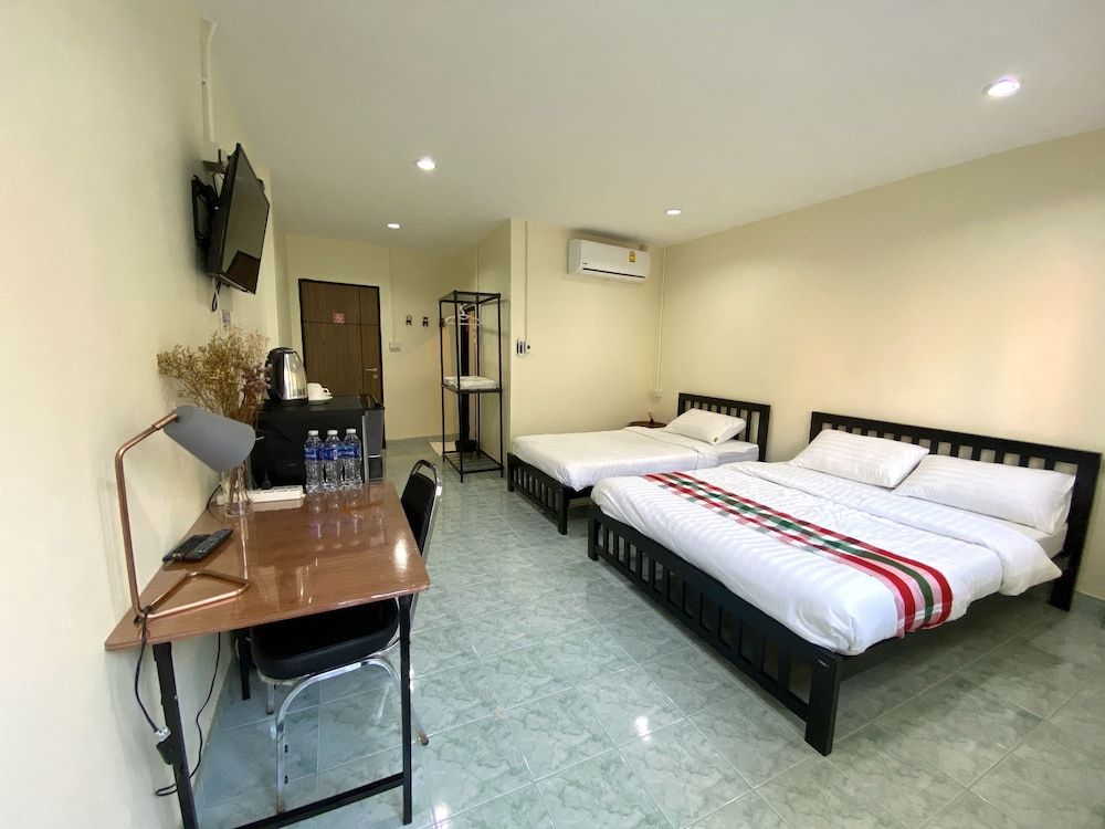 undefined Gate 2Hostel 3