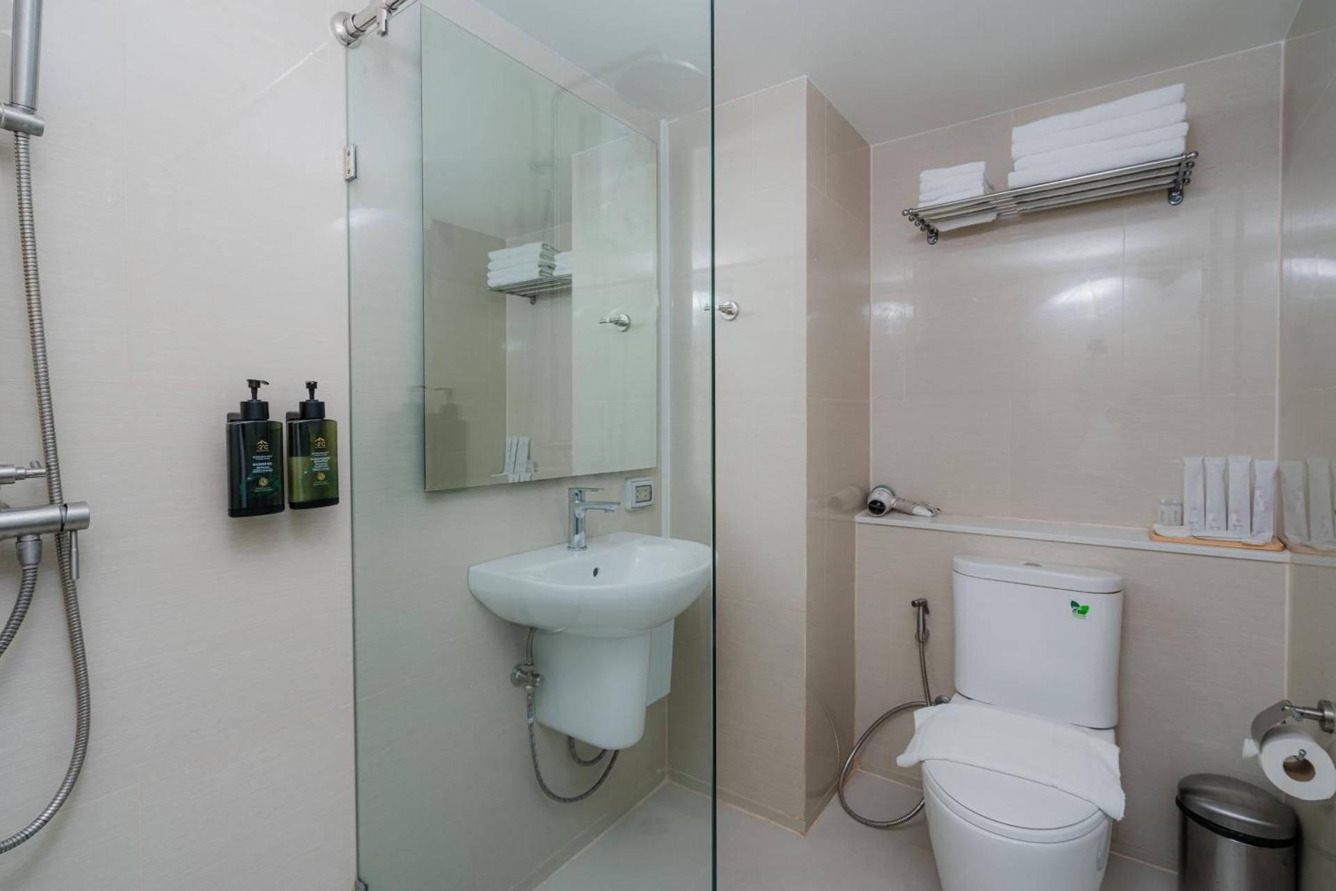 undefined SureStay by Best Western Bangkok Ramintra 8