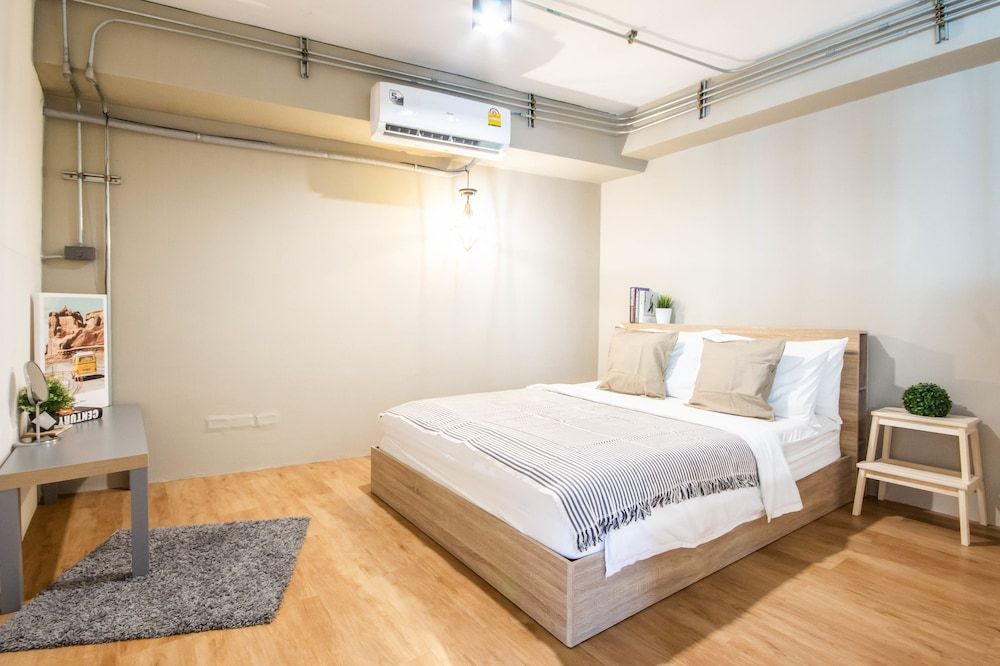 undefined JP Aree Station 7