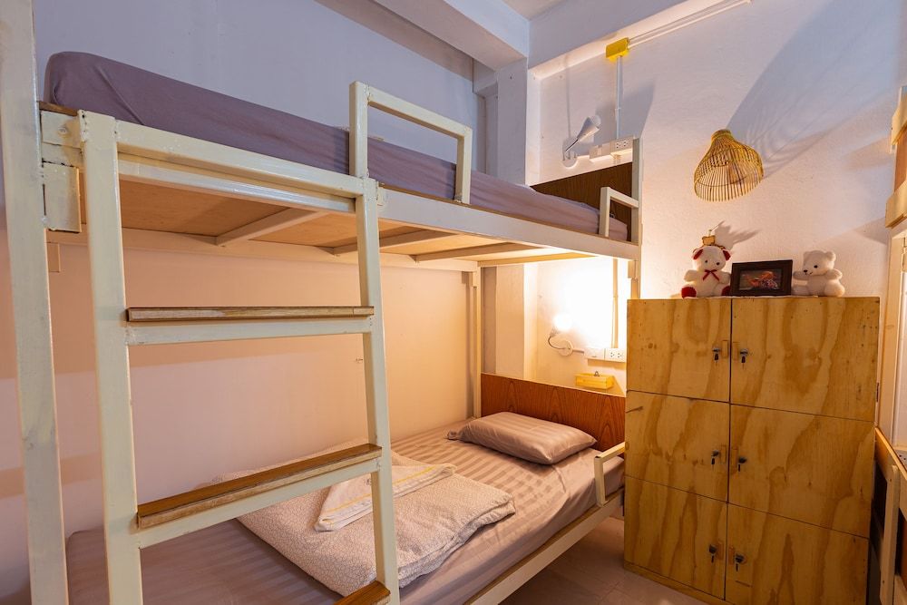 undefined One of Us House - Hostel 8