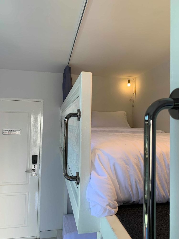 Rich8 Hostel Basic Quadruple Room, Mixed Dorm, Non Smoking, Shared Bathroom 17