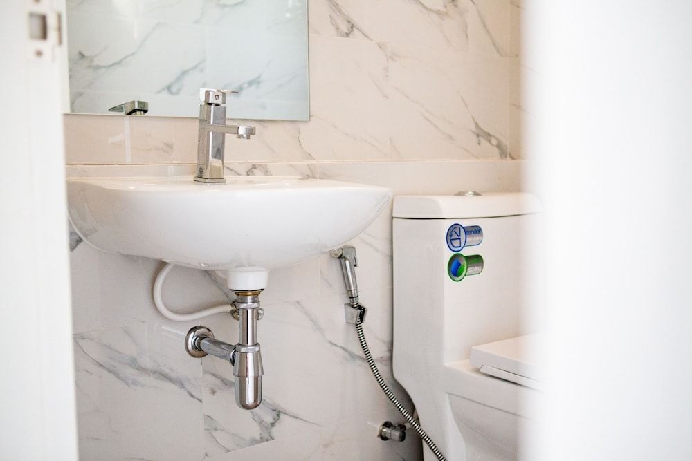 Rich8 Hostel Comfort Double Room, 1 King Bed, Non Smoking, Private Bathroom 9