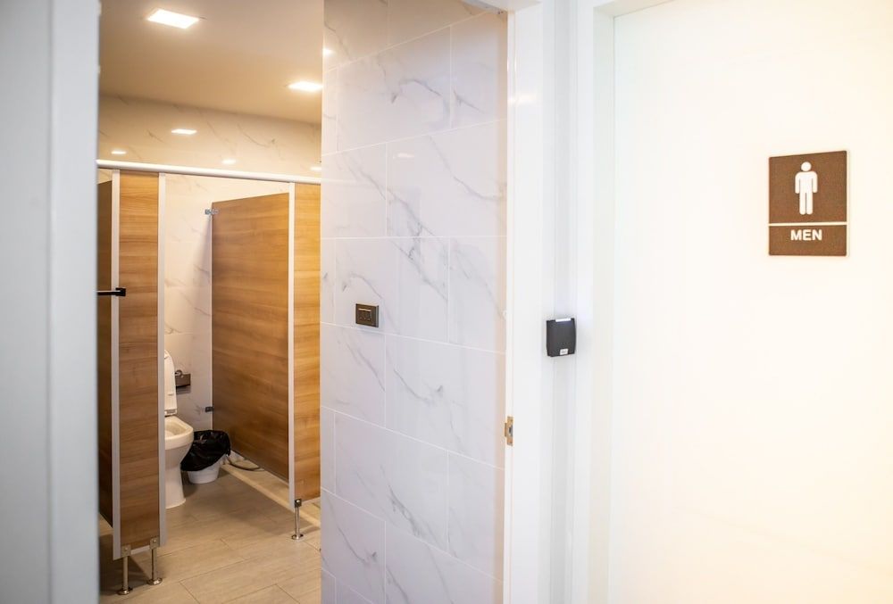 Rich8 Hostel Basic Quadruple Room, Mixed Dorm, Non Smoking, Shared Bathroom 8