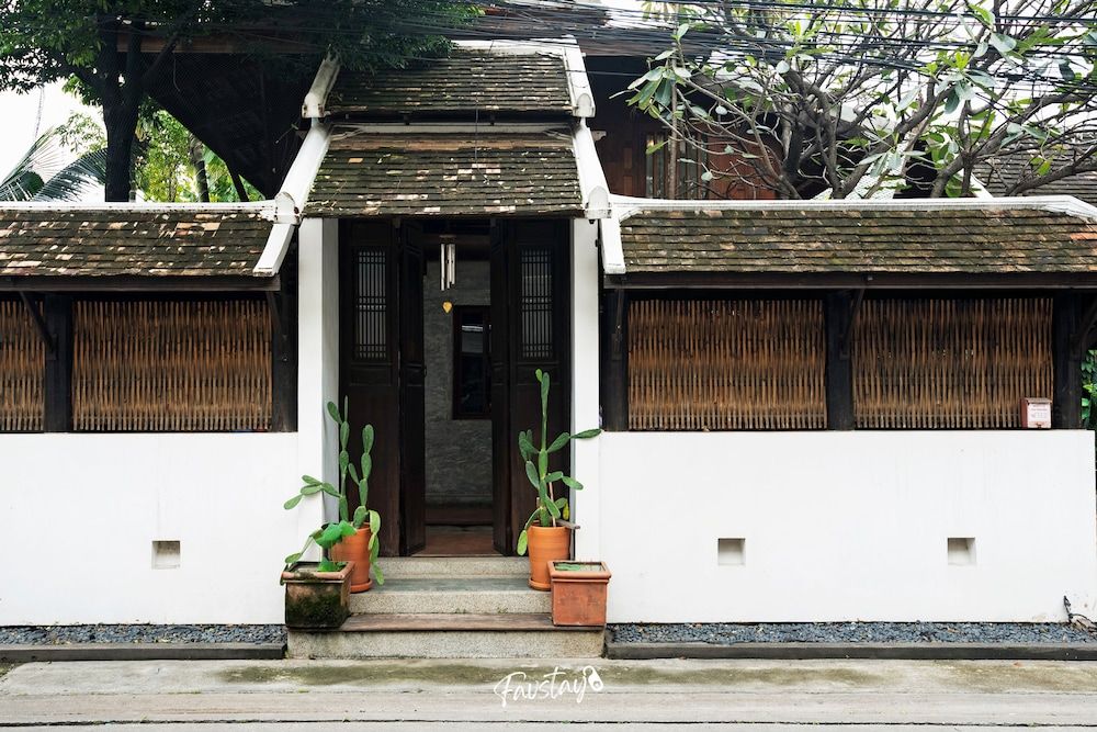 undefined Baan Mahabhirom by Favstay