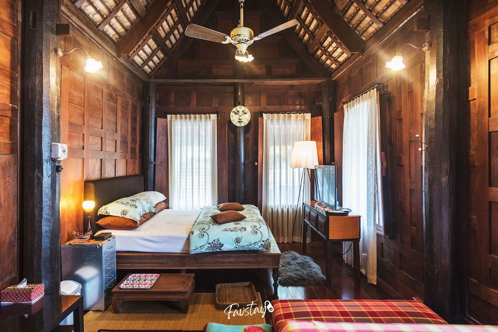 undefined Baan Mahabhirom by Favstay 2