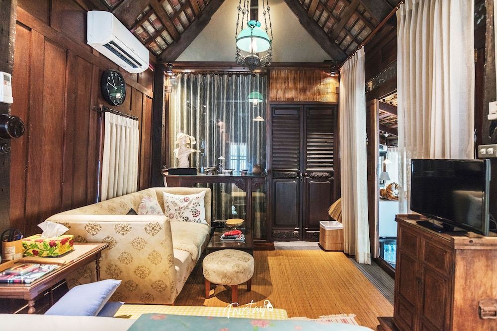 undefined Baan Mahabhirom by Favstay 6