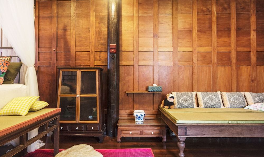 undefined Baan Mahabhirom by Favstay 8