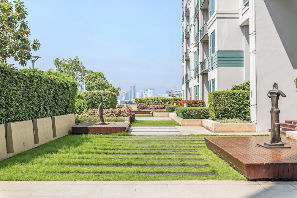 undefined Ivy Thonglor By Favstay