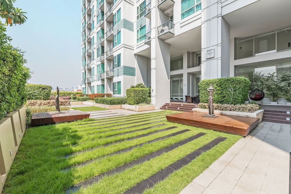 undefined Ivy Thonglor By Favstay 2