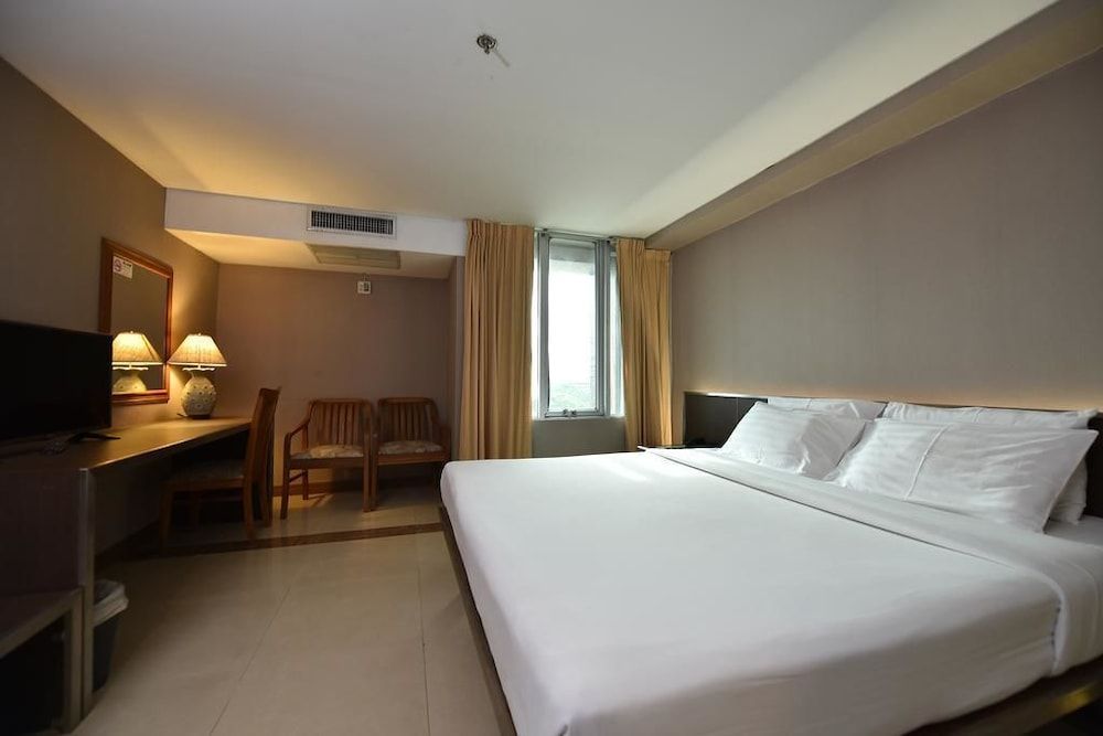 undefined Bangkok City Suite 10