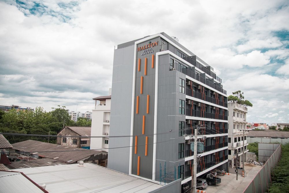 undefined Hallton Hotel Bangkok 3