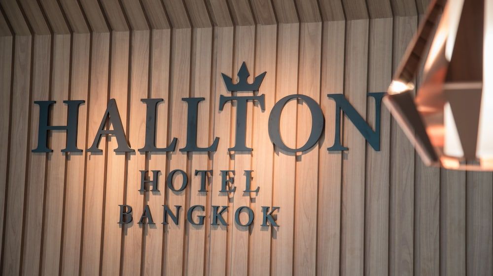 undefined Hallton Hotel Bangkok 4
