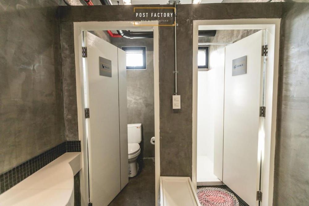 Post Factory Bed & Breakfast Sathorn Hostel - Adults Only 2 Bed in 10-Bed Dormitory Room 6