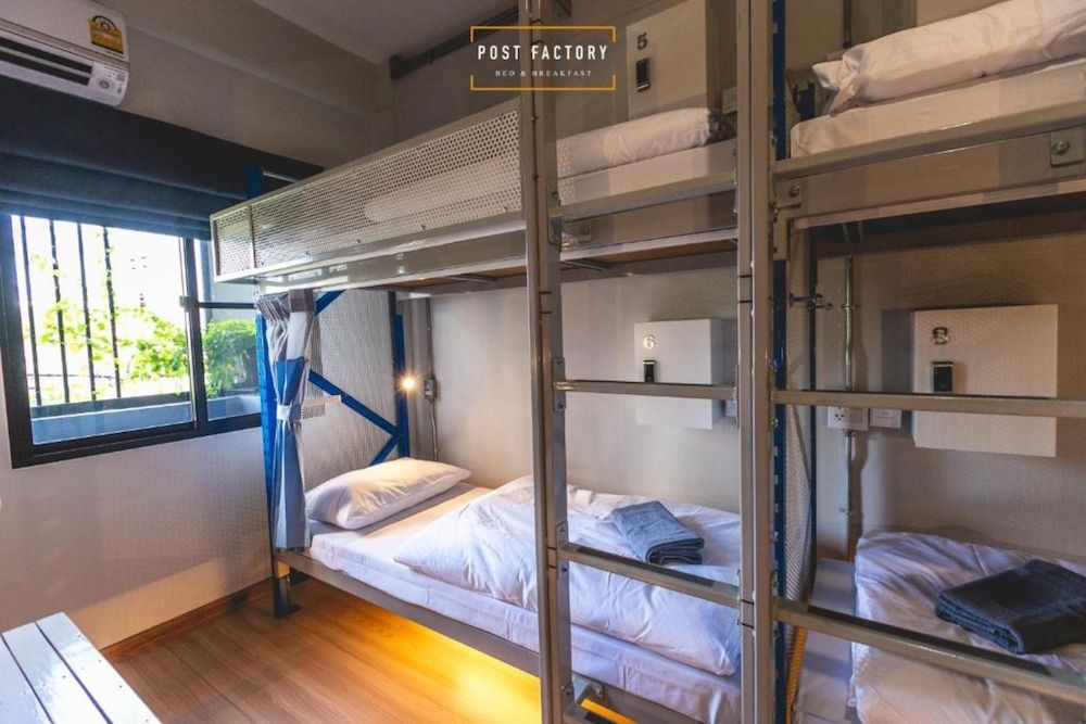 undefined Post Factory Bed & Breakfast Sathorn Hostel - Adults Only 3