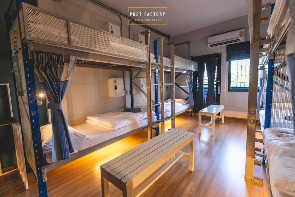 undefined Post Factory Bed & Breakfast Sathorn Hostel - Adults Only 4