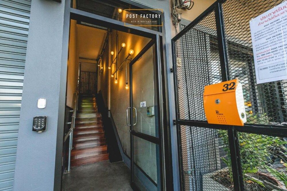 undefined Post Factory Bed & Breakfast Sathorn Hostel - Adults Only 6