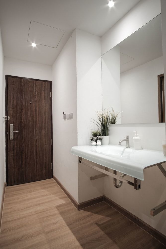 Vive Silom Hotel Bangkok Double Room 4