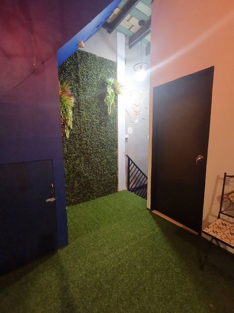 undefined Tiga House 5