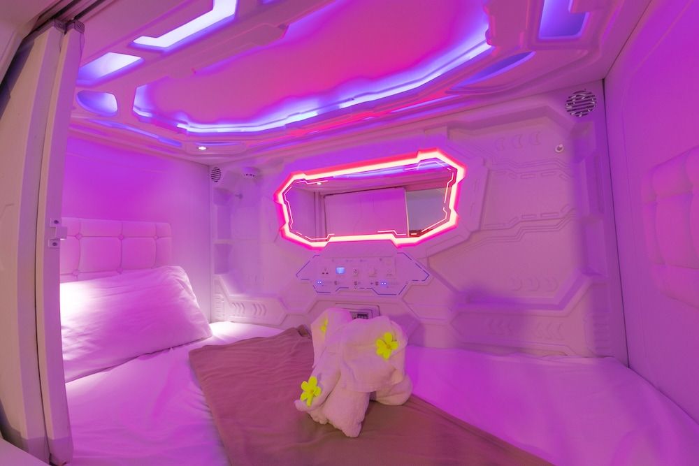 Sudyod House Galaxy Room 5