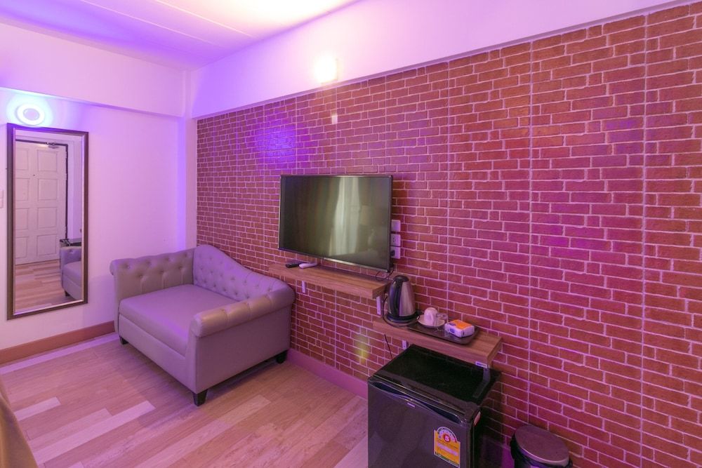 Sudyod House Galaxy Room 6