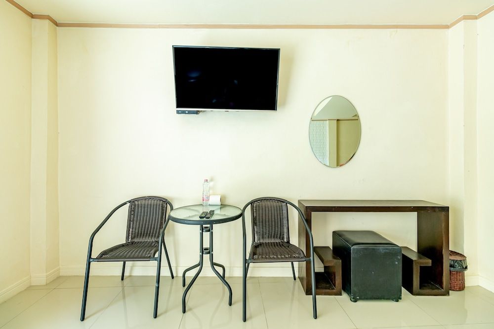 Ice Residence Suvarnabhumi Airport Hotel Deluxe Room 7