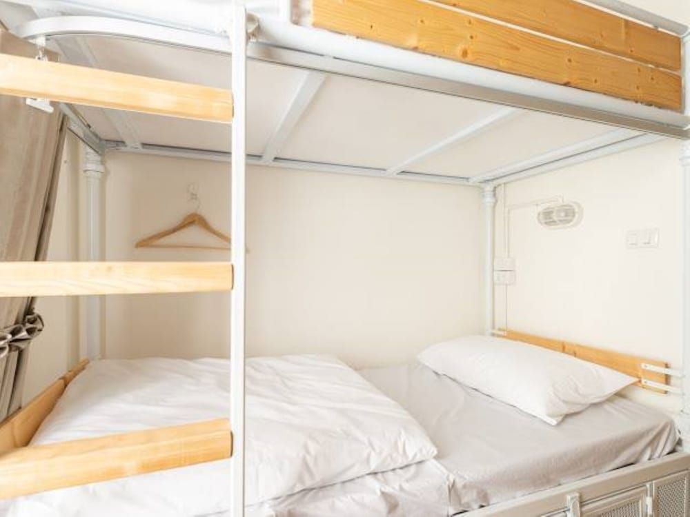 Ratchada Hotel (ROTFAI) Single Bed Mixed Dormitory 4