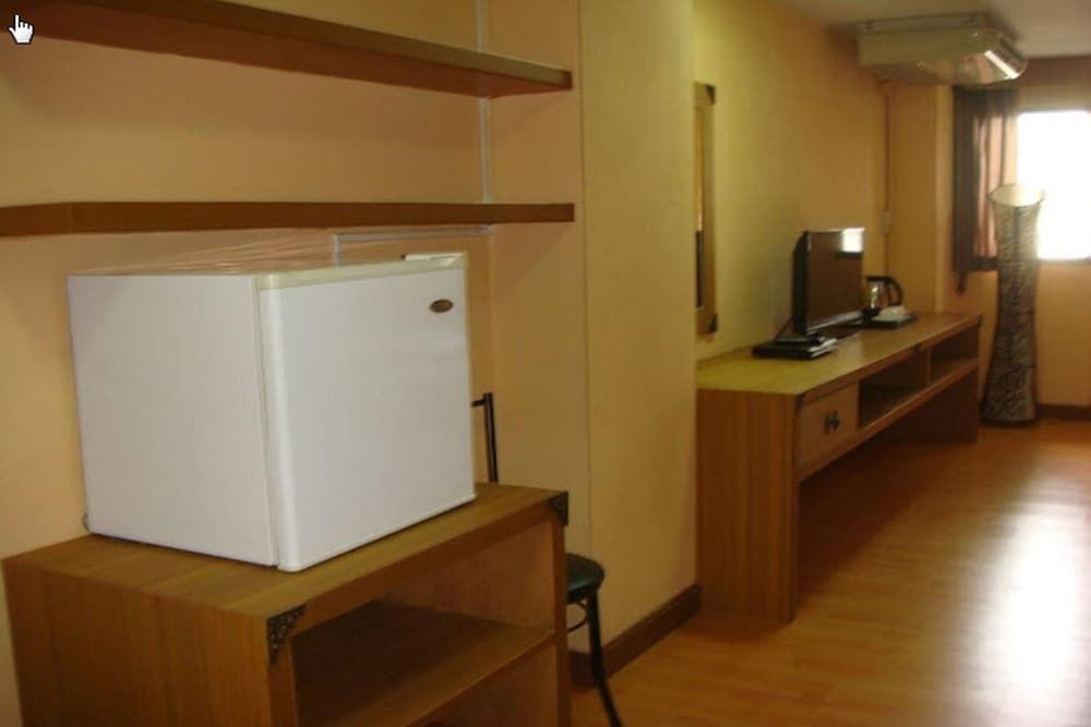 King Royal Garden Inn Superior Room 9