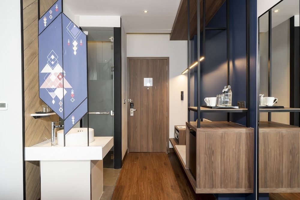 Centara Life Hotel Bangkok Phra Nakhon Superior Room, 2 Twin Beds 10