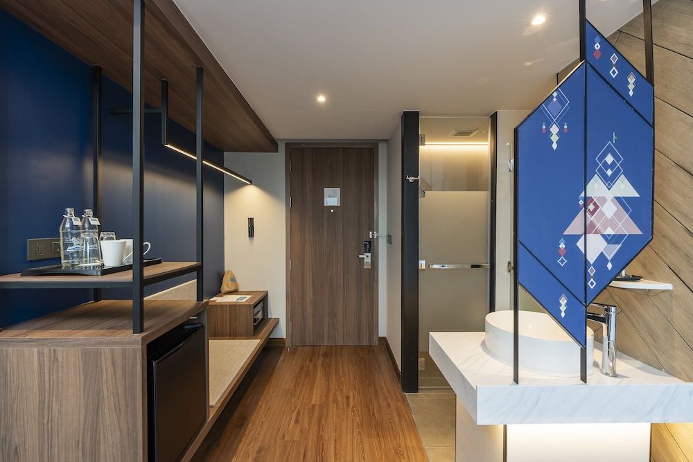 Centara Life Hotel Bangkok Phra Nakhon Superior Room, 2 Twin Beds 5