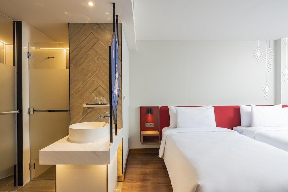 Centara Life Hotel Bangkok Phra Nakhon Superior Room, 2 Twin Beds 3